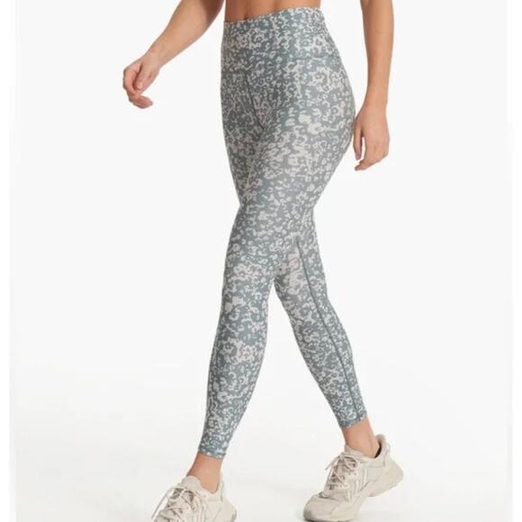 Vuori Women’s Clean Elevation Legging “Light Stone Bloom” Athletic Size Large - Picture 1 of 10